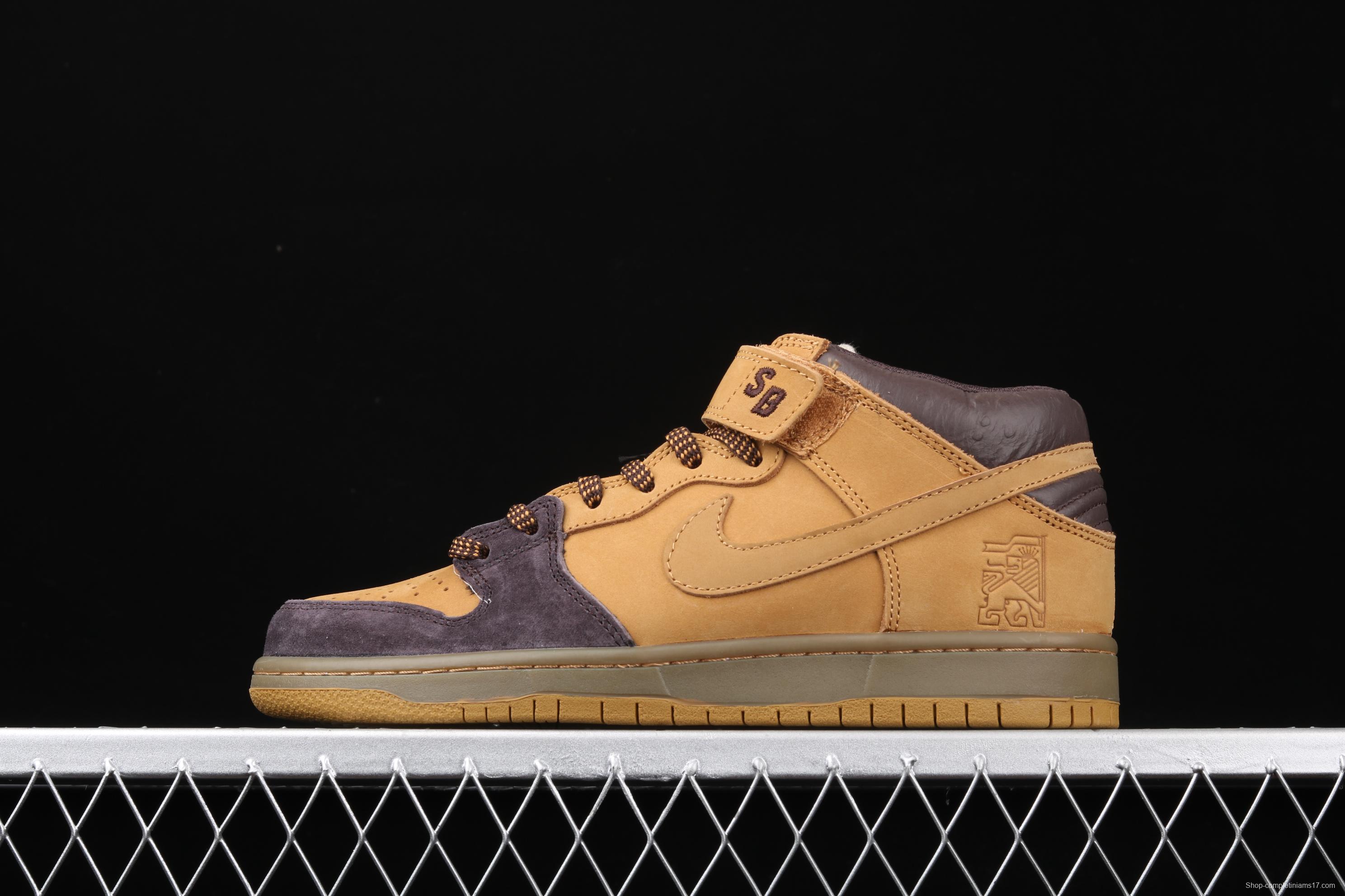 NIKE SB DUNK Low Pro skateboard shoes