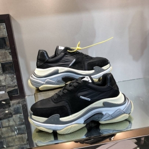 Men/Women Balenciaga Triple S Sneaker Black/Blue Sole Item 6380340