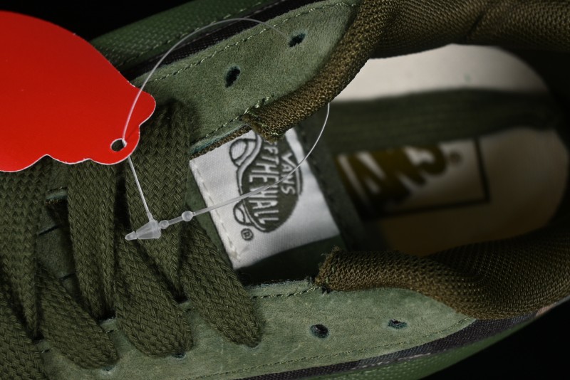 Vans Classics Knu Skool Camo Army Green Chunky Tongue Platform Sneakers - VN0007QC0WD