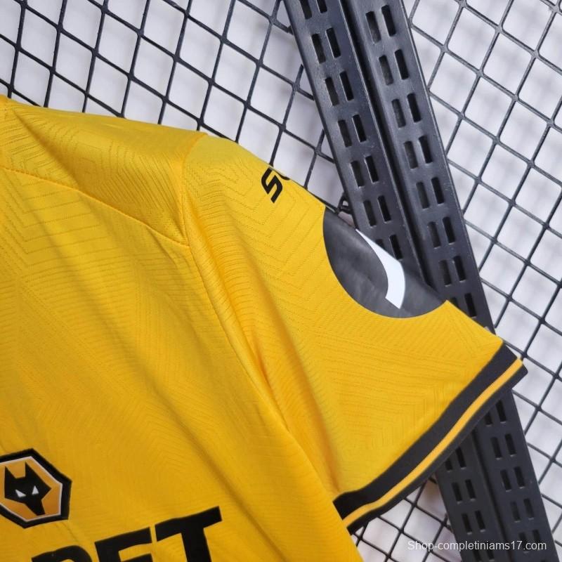 24/25 Wolverhampton Wanderers Home Jersey