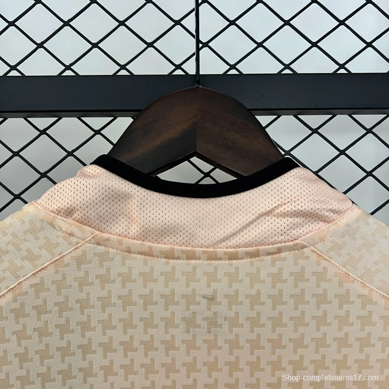 03/04 Retro Juventus Away Jersey