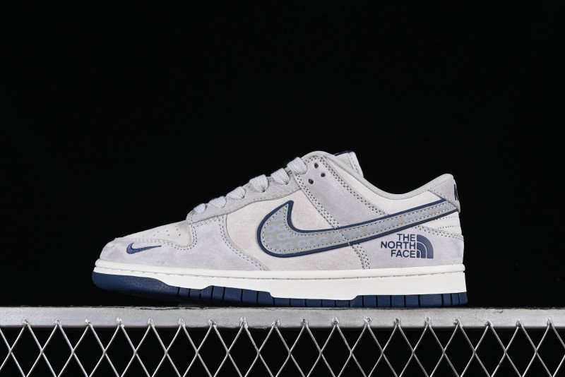 Nike Dunk Low The North Face CDG Collaboration - Green SB Low Top Skateboarding Shoes - FC1688-179