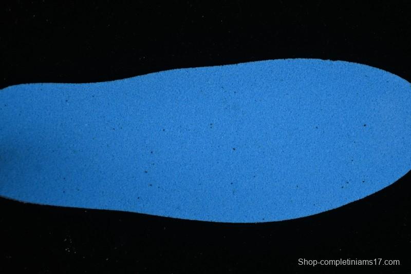 Vans Hylane Series Retro Sneakers with Iconic Side Stripe Design - VN000D269X1