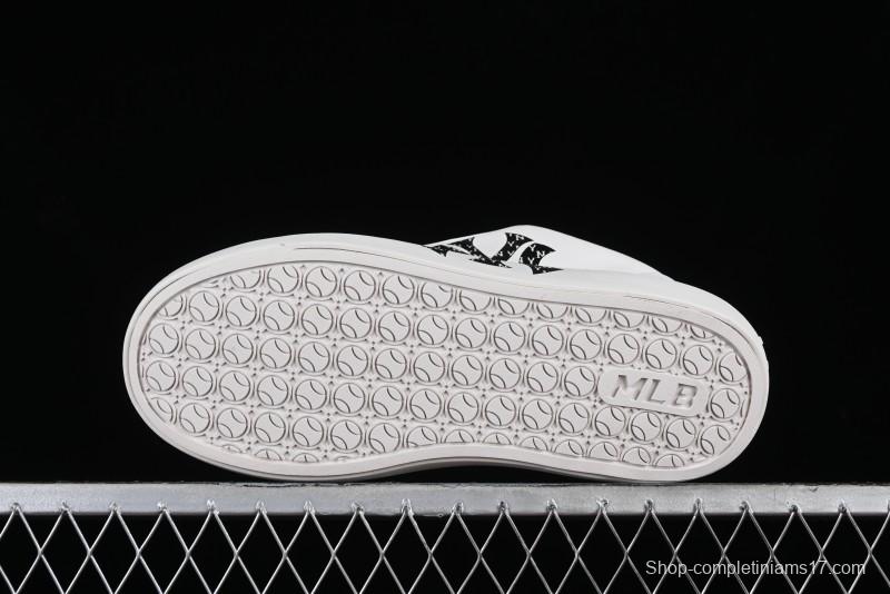 MLB Chunky Classic Base Heel Monogram Lightweight Platform Sneakers with 6cm Height Boost - 3ASXCBH4N50BKS
