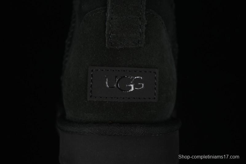 UGG Classic Ultra Mini Short Boots with Genuine Australian Sheepskin and TREADLITE Outsole - 1116109