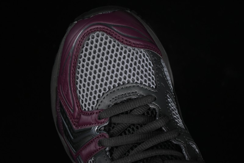 Asics Gel-Kayano 14 Running Shoes with Breathable Design and Professional Cushioning - 1201A019-200
