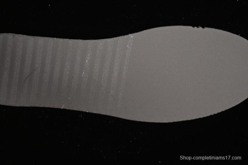 Nike SB Dunk Low Supreme Collaboration - Cream White with Sky Blue Swoosh Anniversary Customized Low-Top Casual Skate Shoes - DJ2024-012