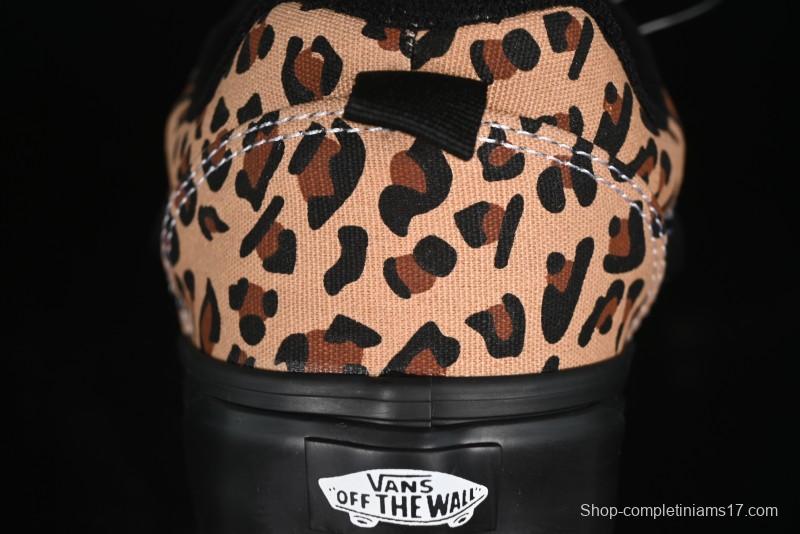 Vans Classics Knu Skool Retro Sneakers with Enlarged Toe and Thickened Trim - VN000CSQW3ZT188