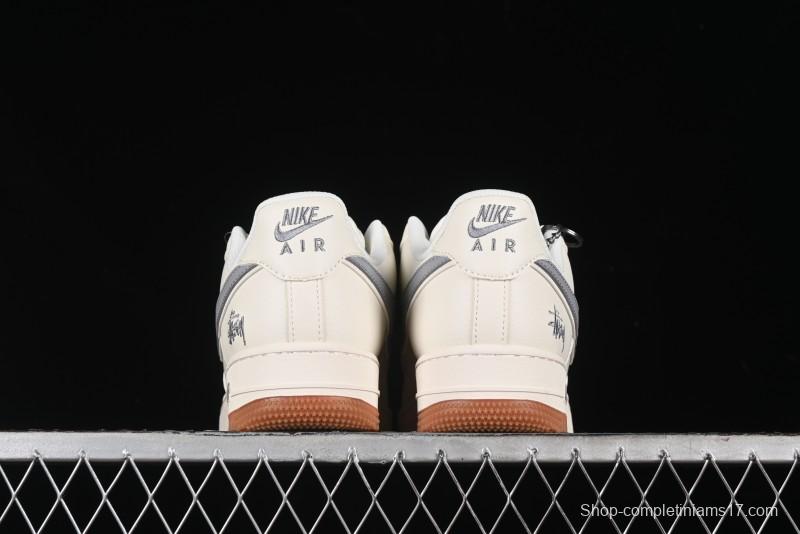 Nike Air Force 1 '07 Low Stussy Collaboration - Light Bone Gum Sole Casual Sneakers - XZ5688-003