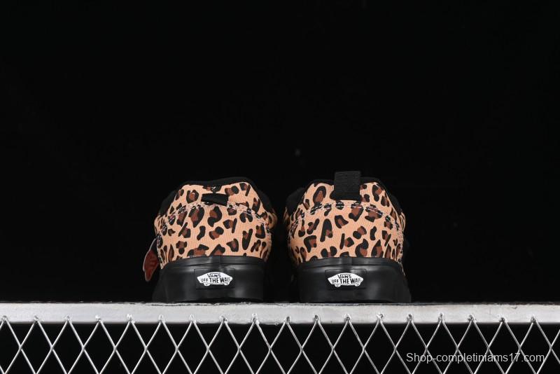 Vans Classics Knu Skool Retro Sneakers with Enlarged Toe and Thickened Trim - VN000CSQW3ZT188