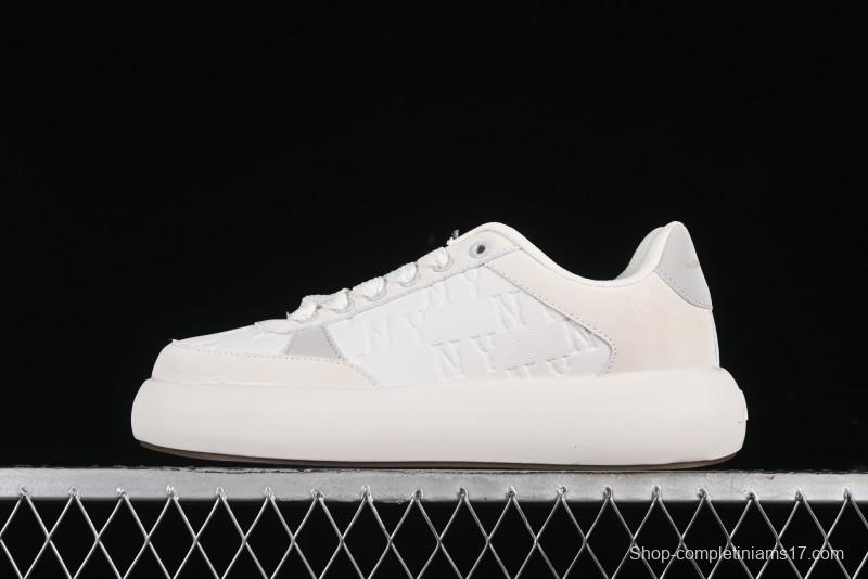 MLB Chunky Classic Base New York Yankees Lightweight Platform Casual Sneakers - 3ASXBMN4N50GRL