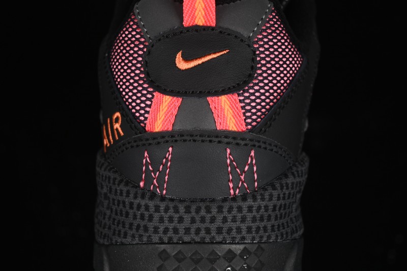 Nike Air Humara Retro Trail Running Shoes with 1990s Outdoor Style - FJ7109-001