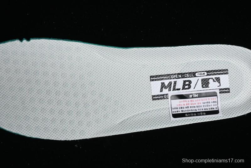 MLB Chunky Liner Basic New York Yankees Thick Sole Casual Sneakers with 6cm Height Increase - 3ASXCLR3N50WHS