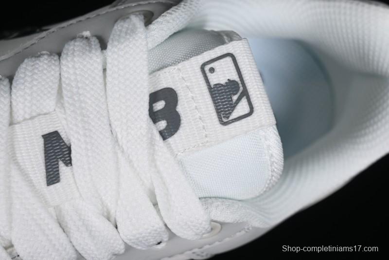 MLB Chunky Liner Basic New York Yankees Height Increasing Thick Sole Casual Sneakers - 3ASXCA12N50GRL