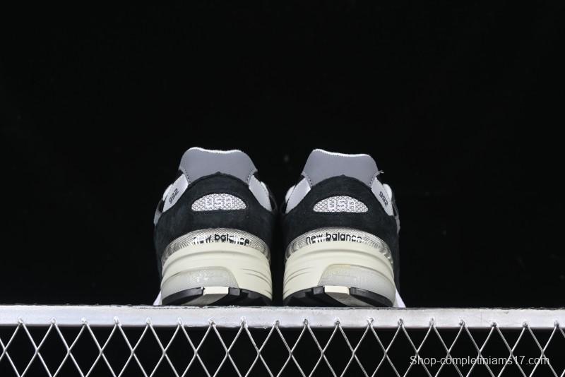 New Balance Made In USA 992 Classic Retro Running Sneakers with Superior Comfort - M992BK