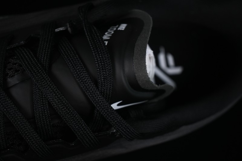Nike Zoom Fly 6 Lightweight Responsive Running Shoes with Carbon Fiber Plate - FN8454-001