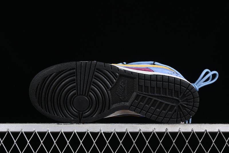 Nike SB Dunk Low Custom Collaboration Otomo Katsuhiro x Nike SB Dunk Low "Steamboy OST" - CT0856-104