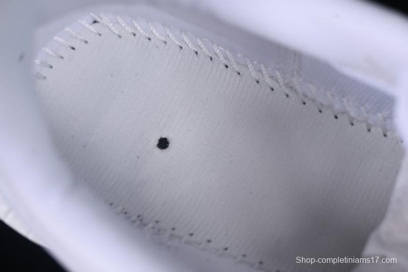 Nike Zoom Fly 6 Lightweight Responsive Running Shoes with React Foam and Carbon Fiber Plate - FN8454-100