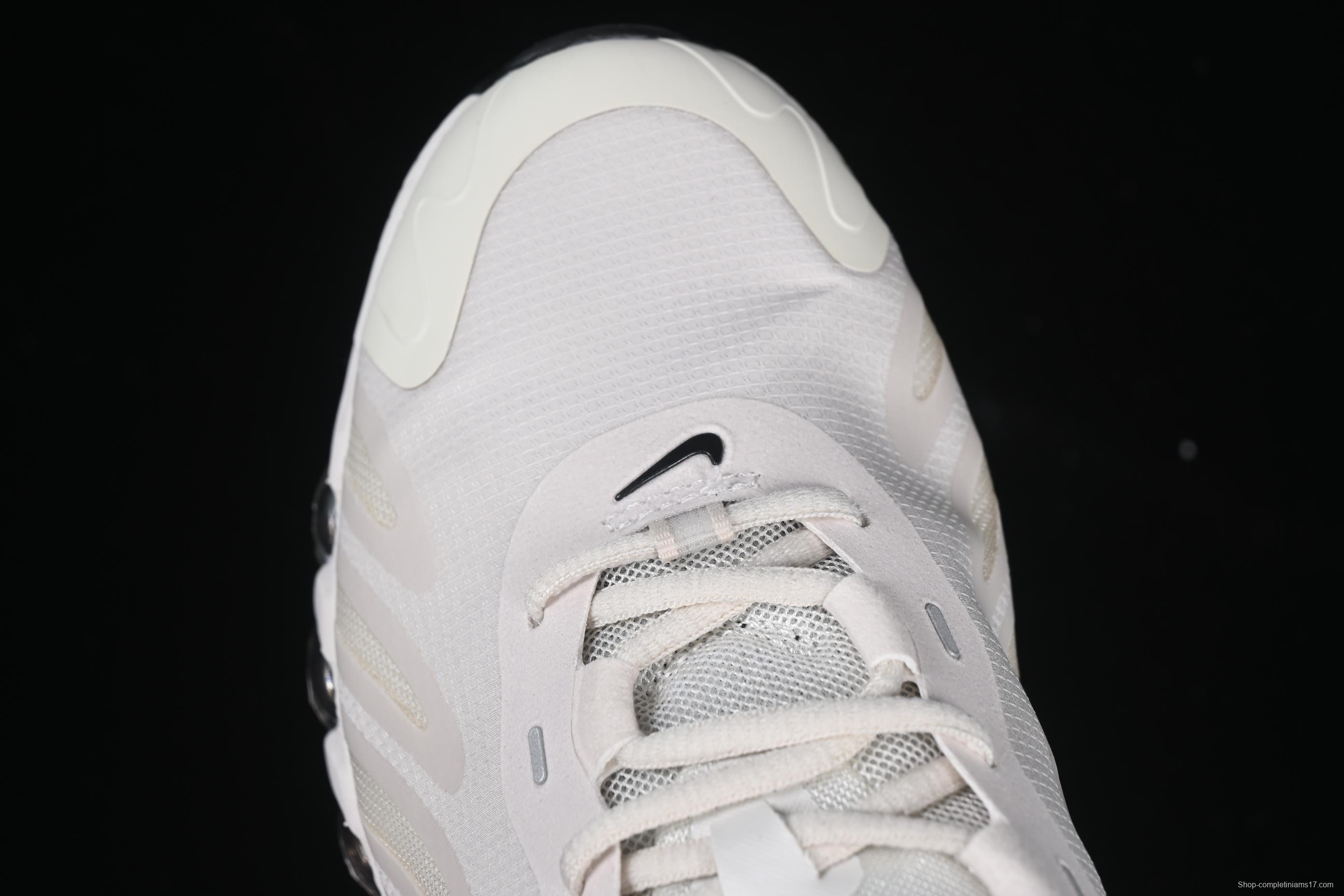 Nike Zoom 2023 Air Max Alpha – White/Black Premium Performance Shoes