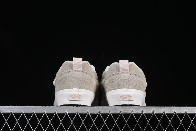 Vans Knu Skool Low-Top Retro Chunky Sneakers - VN000D6ZE2S