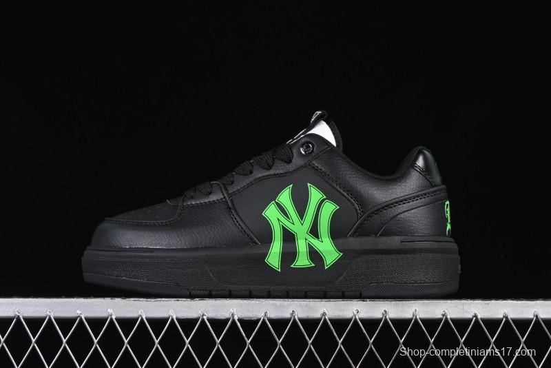 NY Yankees Black & Neon Green Sneakers - Classic Streetwear Style