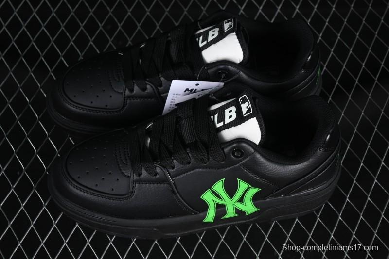 NY Yankees Black & Neon Green Sneakers - Classic Streetwear Style