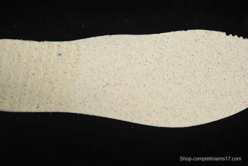 Nike Classic Cortez Leather Retro Running Shoes with Cushioned Sole - HF0263-400