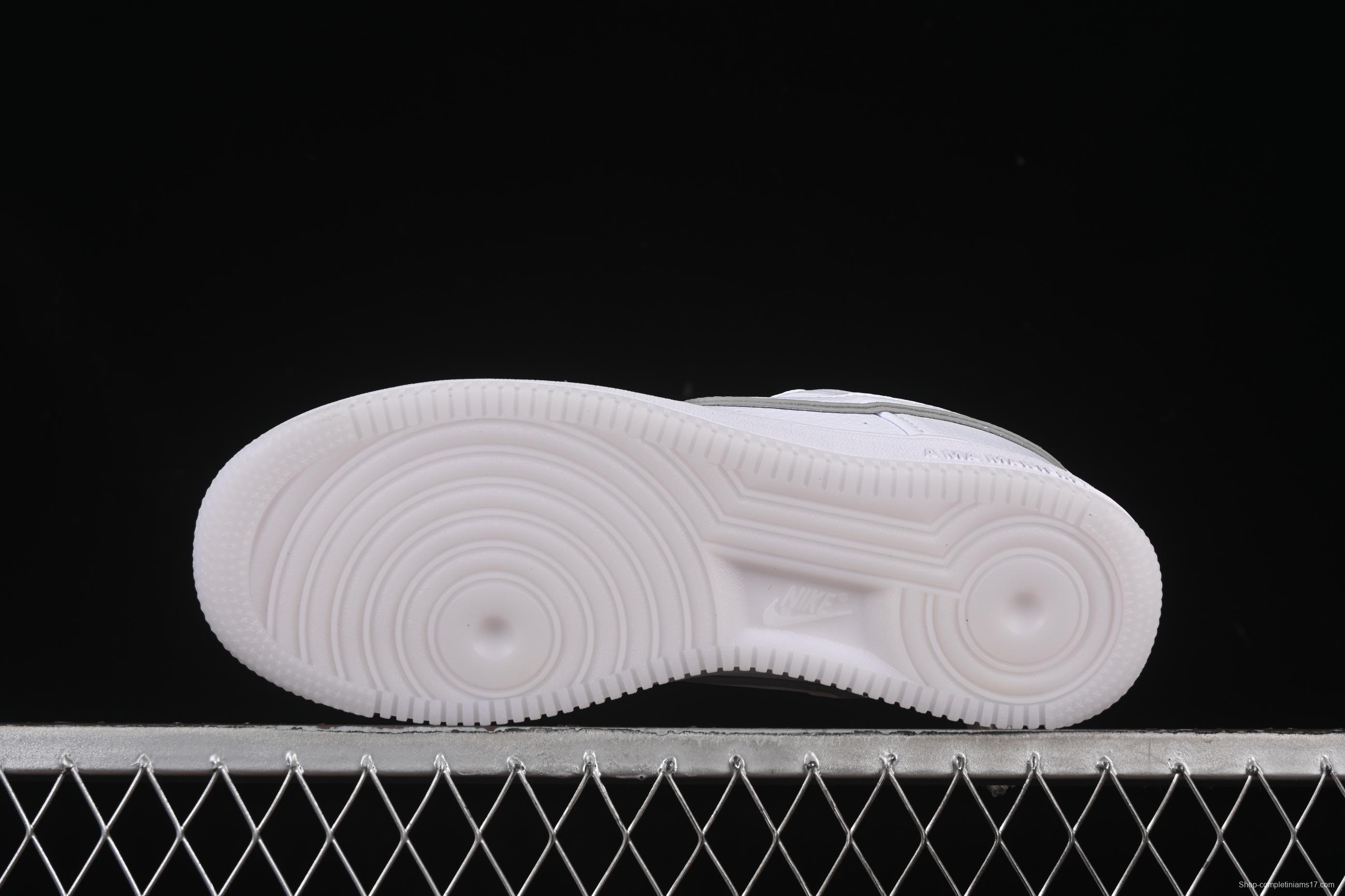 Nike A Ma Maniére x Air Force 1'07 Low Casual Sneakers in White - HF4084-100