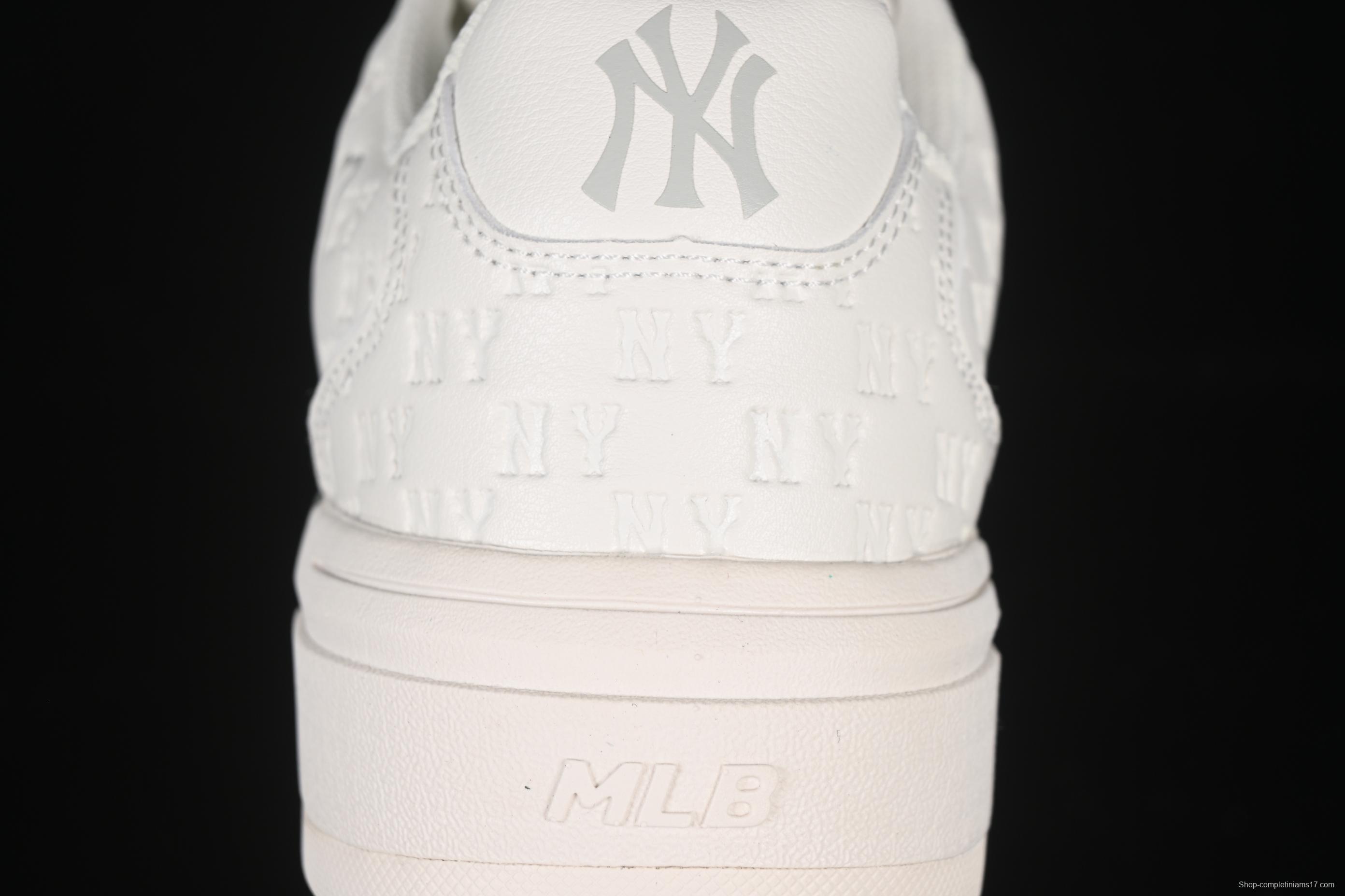 New York Yankees MLB Bigball Chunky Embo Monogram Platform Sneakers - 3ASXE015N50WHS