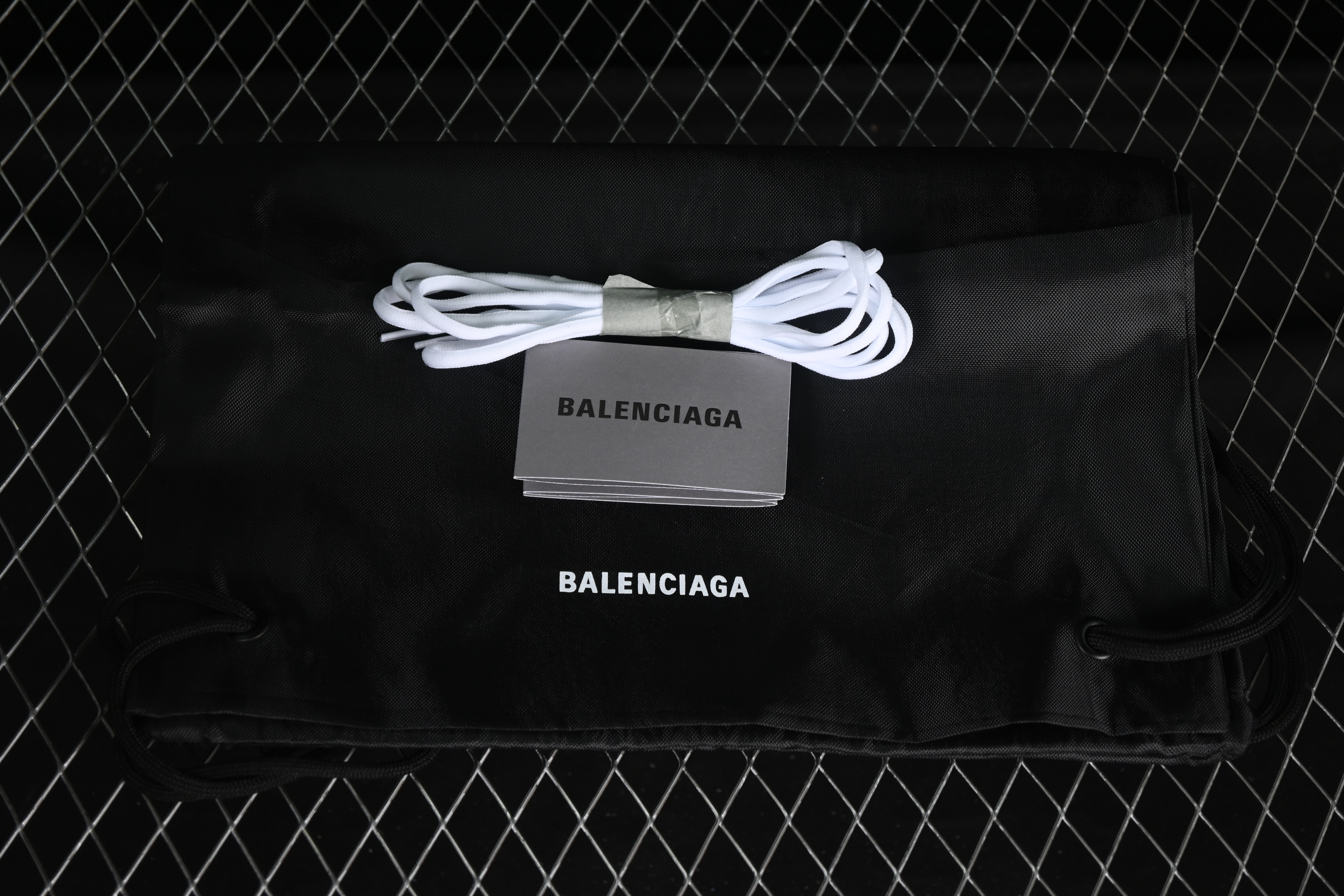 Balenciaga Monday Leather Round Toe Lace-Up Low Top Lifestyle Sneakers - WDWTS4090