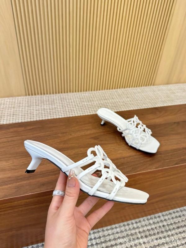 2025 Women Loewe White Leather Sandals