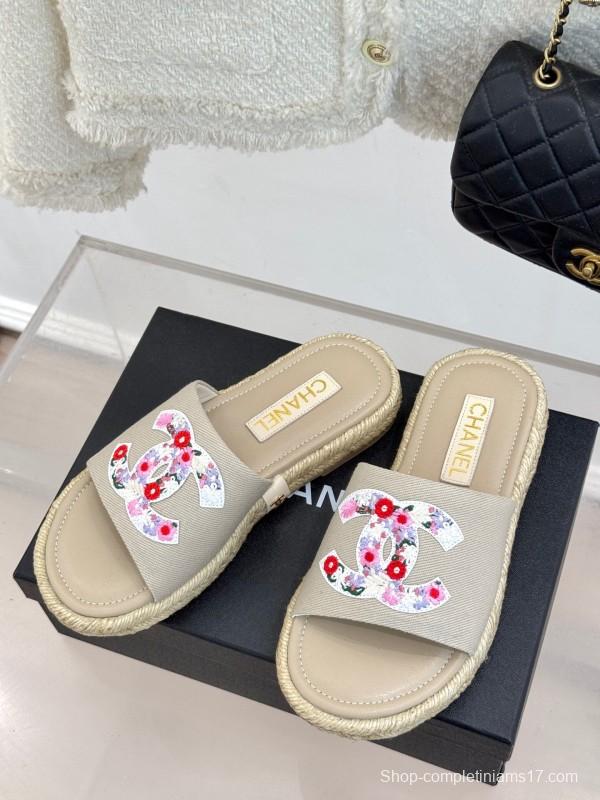 2025 Slippers Chanel Beige Floral Embroidery Espadrille KFY00230