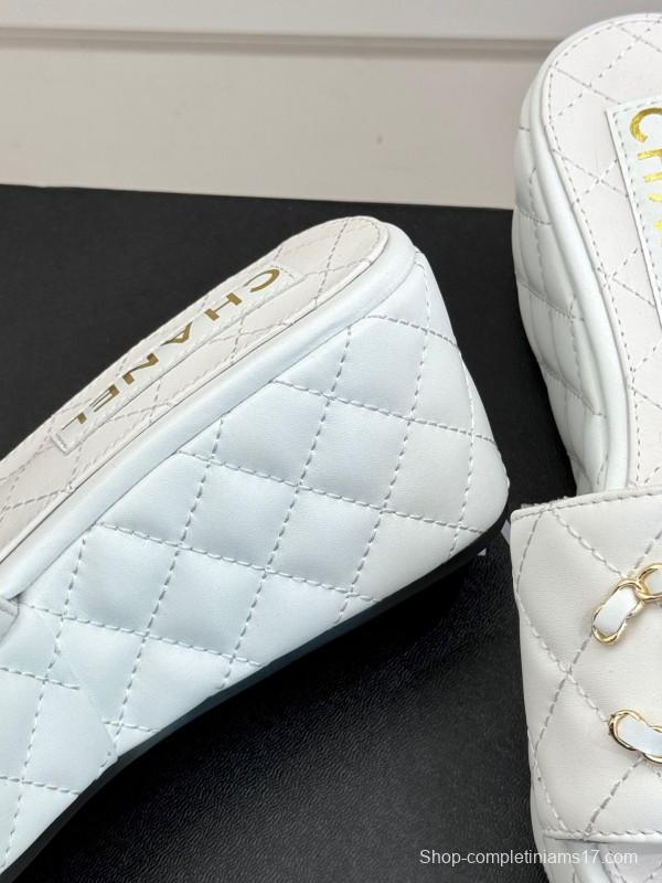 2025 Women Chanel White Leather Slippers