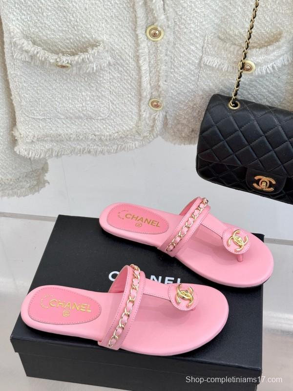 2025 Women Chanel Pink Lambskin Chain Toe Ring Sandals