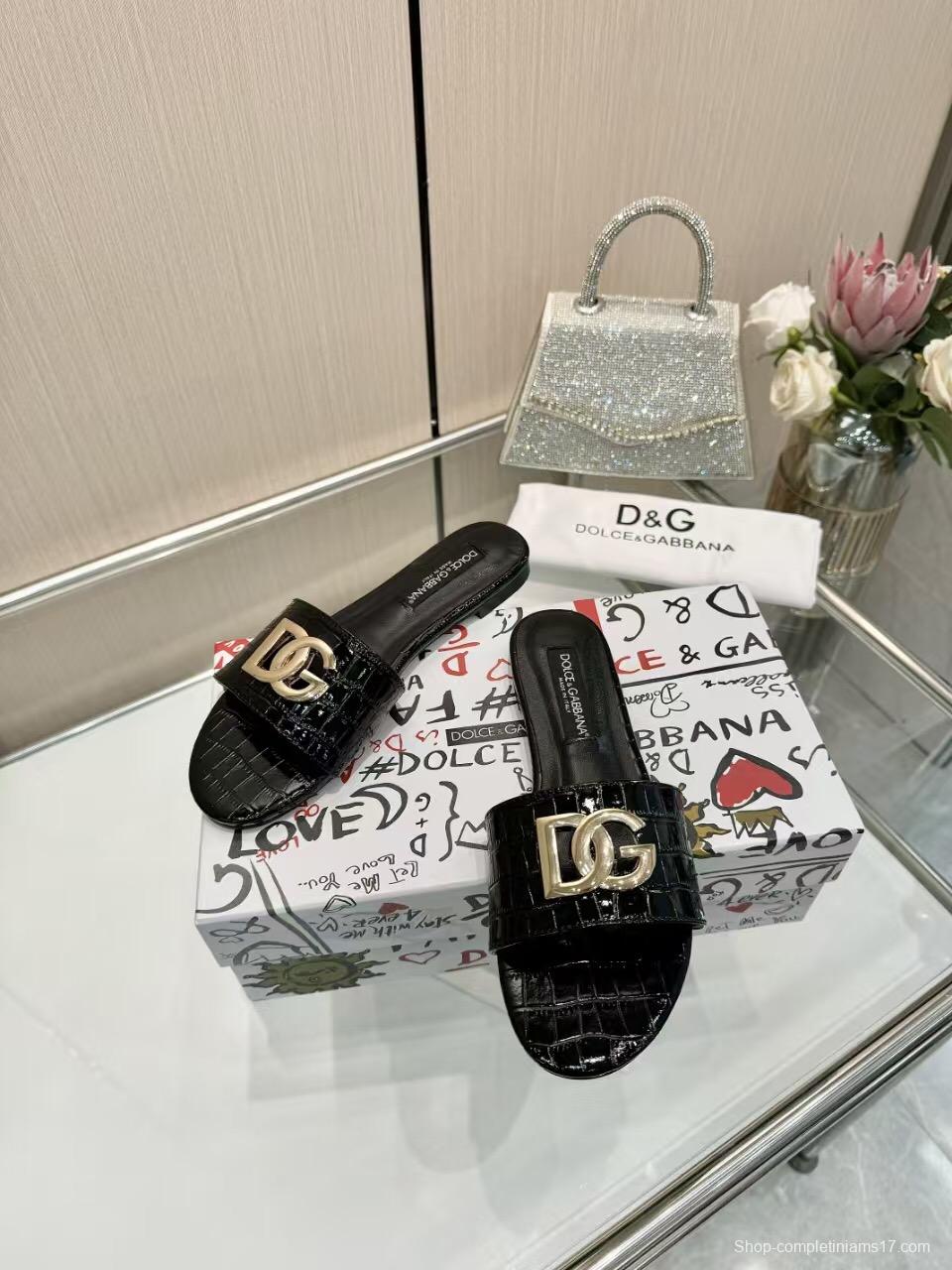 2025 Women Dolce & Gabbana Black Leather Slide Sandals LY00190