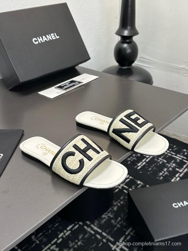 2025 Women CHANEL White Black Canvas Slippers