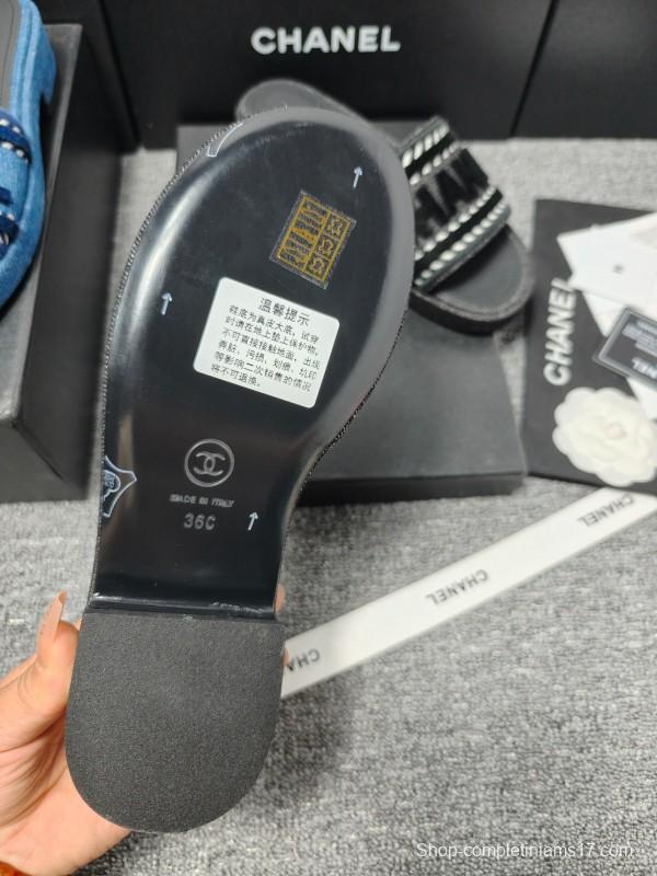 2025 Women Chanel Black Fabric Slippers LY00360