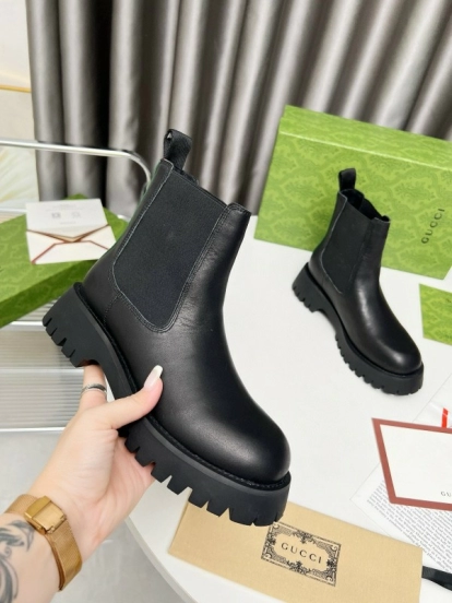 2024 Women Gucci Black Leather Chelsea Boots MJ00340