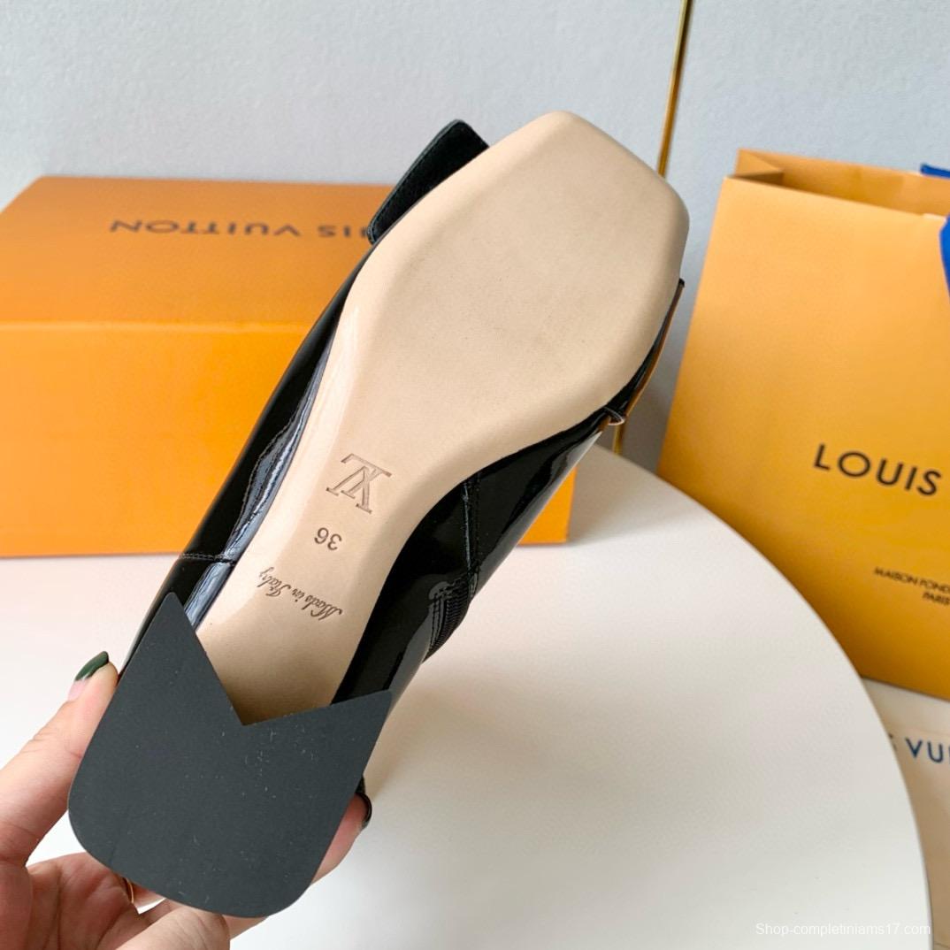 2024 Women Louis Vuitton Black Patent Leather Ankle Boots MJ00420