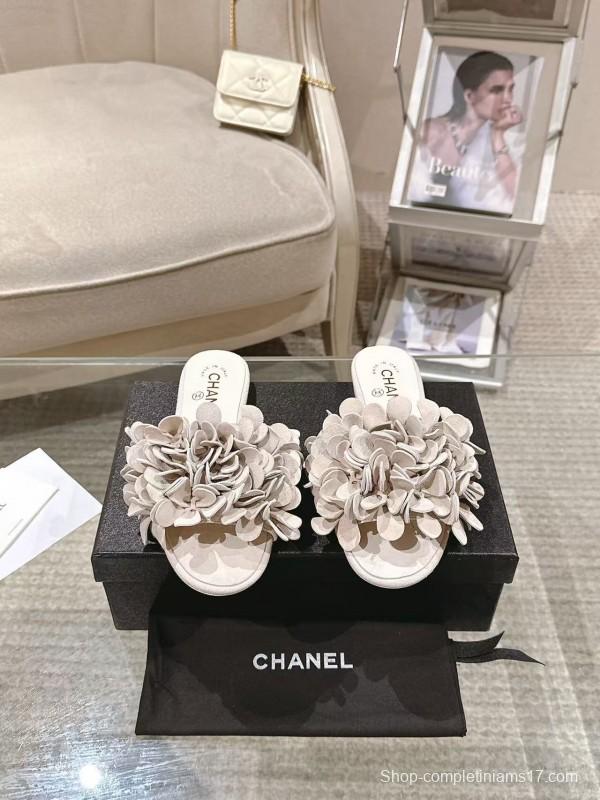 2025 Women Chanel Beige Leather Mules Floral Decoration