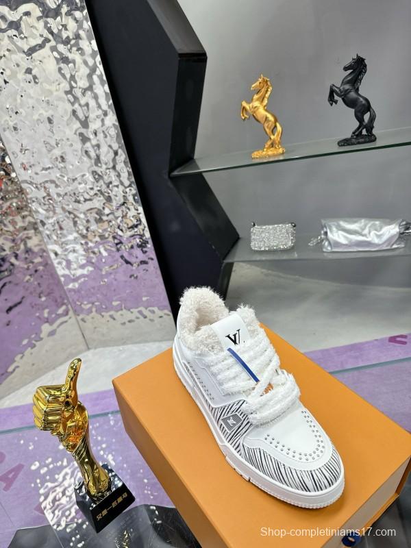 2024 Unisex Louis Vuitton White Leather Plimsolls Monogram MJ00530