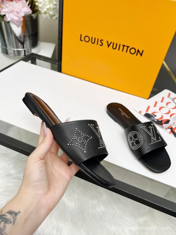 2025 Women Louis Vuitton Black Lambskin Slippers Riveted LY00200