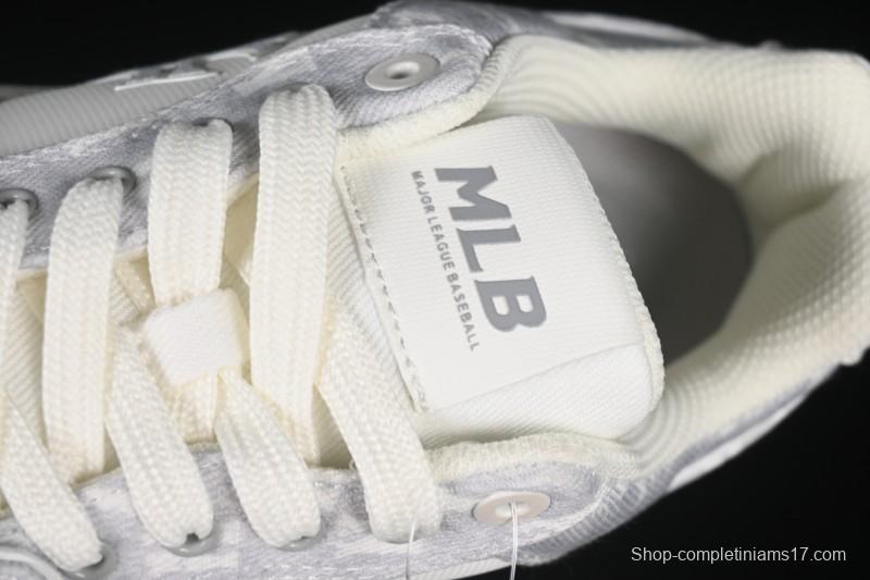 Adidas NY MLB Chunky Liner Embo Monogram New York Yankees Heightening Thick Sole Casual Running Shoes - 3ASXV015N50GRS