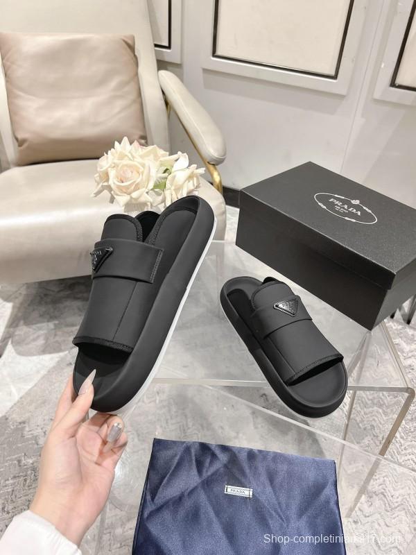 2025 Men Prada Black Leather Slippers KFY00220