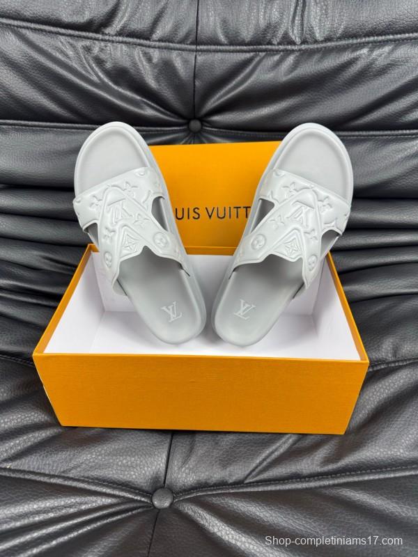 2025 Men Louis Vuitton White Rubber Slippers AS00180
