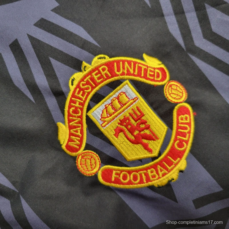 25/26 Manchester United Jacket Retro Black Pattern Windbreaker