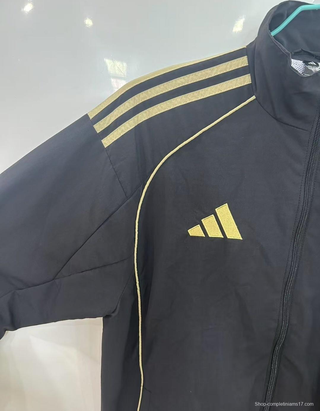 25/26 Liverpool Black Windbreaker