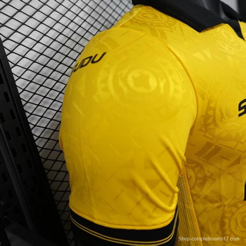 Player Version 25/26 Wolverhampton Wanderers Home Jersey