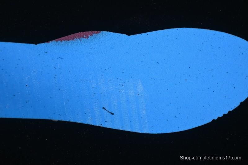 Nike Air Max Plus Retro Running Shoes with Air Cushion Technology - HJ9743-001