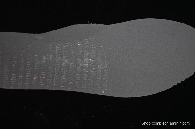 Nike Air Max Plus Retro Running Shoes with Air Cushion Technology - HF0552-001